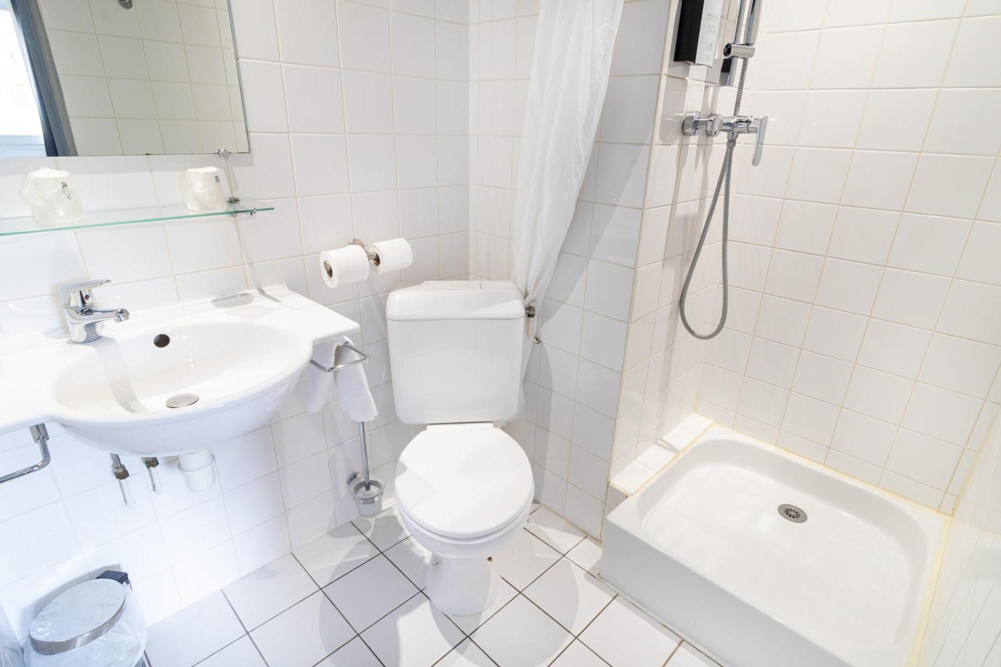 Hotel Kyriad Direct Auxerre - 2*
